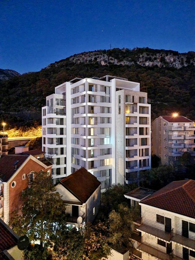 Aura Tower Apartments By Gaby Rafajlovići Kültér fotó