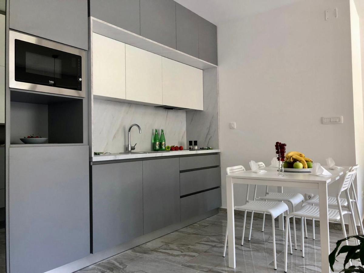 Aura Tower Apartments By Gaby Rafajlovići Kültér fotó